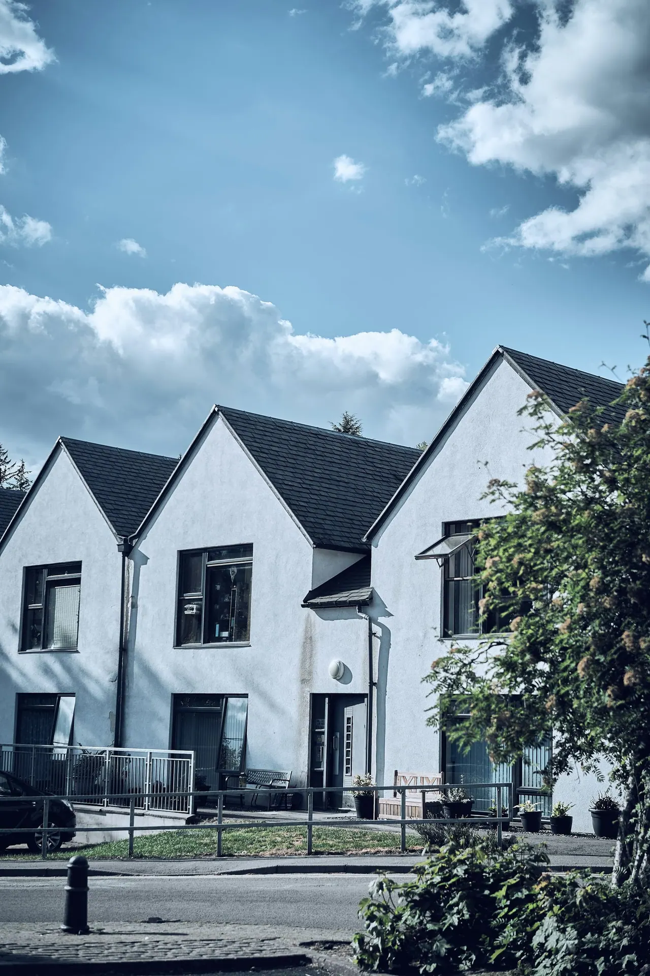 Twin gables, new build roofing